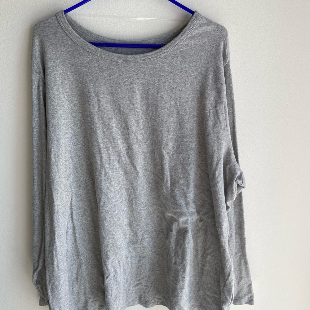 Long sleeve tee